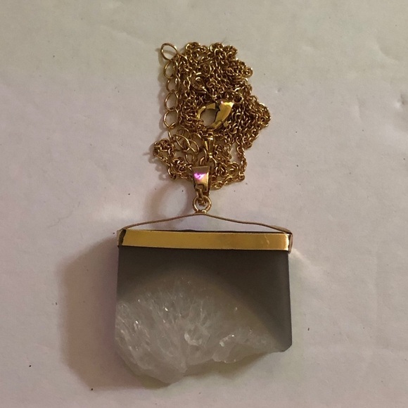 quartz crystal Jewelry - - Quartz Crystal Slice Pendant & Chain. NEW